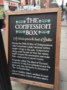 Confesion Box2